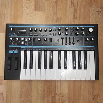 Immagine di Bass Station II (Esposizione)