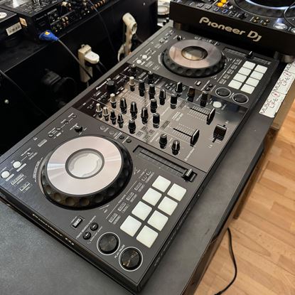 Immagine di DDJ 800 (usata)