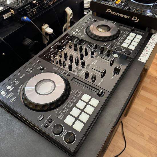 Immagine di DDJ 800 (usata)