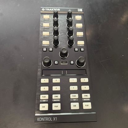 Immagine di Traktor Kontrol X1 mk2 + bag originale (usato)