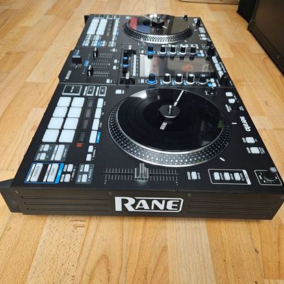 Immagine di SYSTEM ONE (usata)